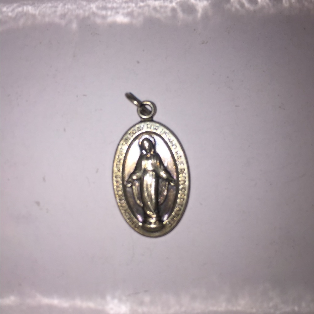 Vintage religious pendant charm Jesus catholic